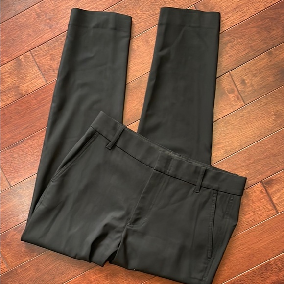 Vince Pants - Vince Black 98% Wool Flat Front Unlined Tapered Leg Pants 6